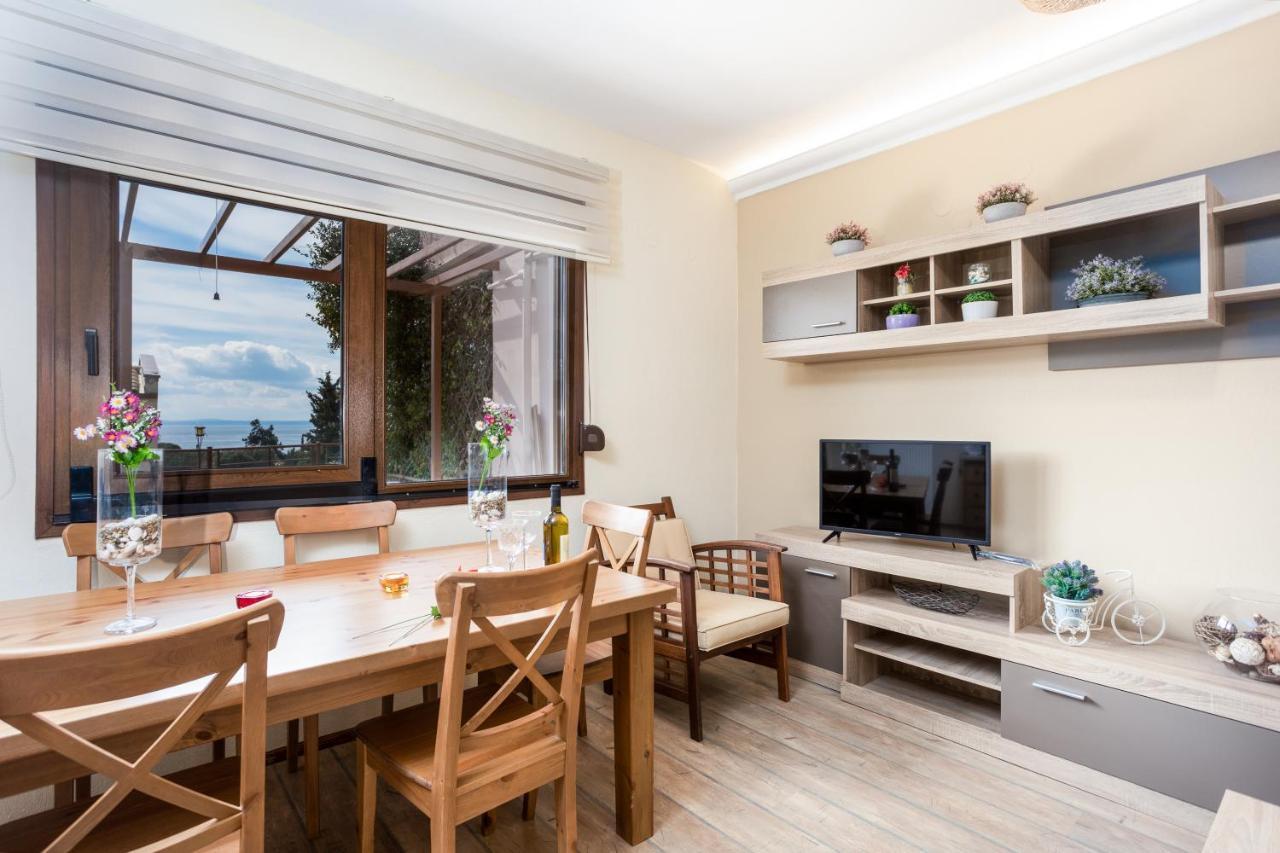 Twinstars Apartment With Courtyard And View Kalyves Polygyrou Dış mekan fotoğraf